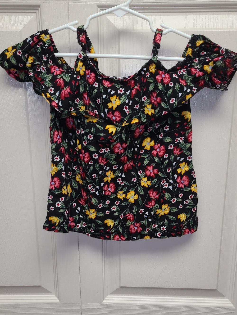 Floral ruffle neck & sleeve cut out Off-Shoulder Kids Top XS (5)